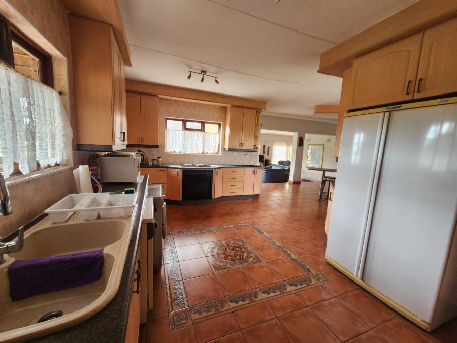 4 Bedroom Property for Sale in Oranjeville Free State